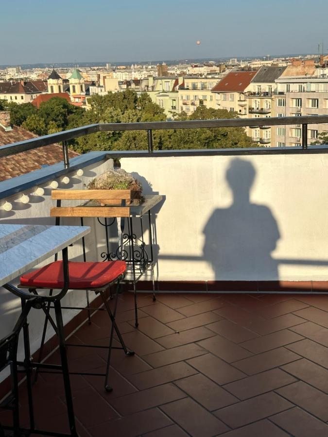 Bright & Spacious Home In Buda Βουδαπέστη Εξωτερικό φωτογραφία