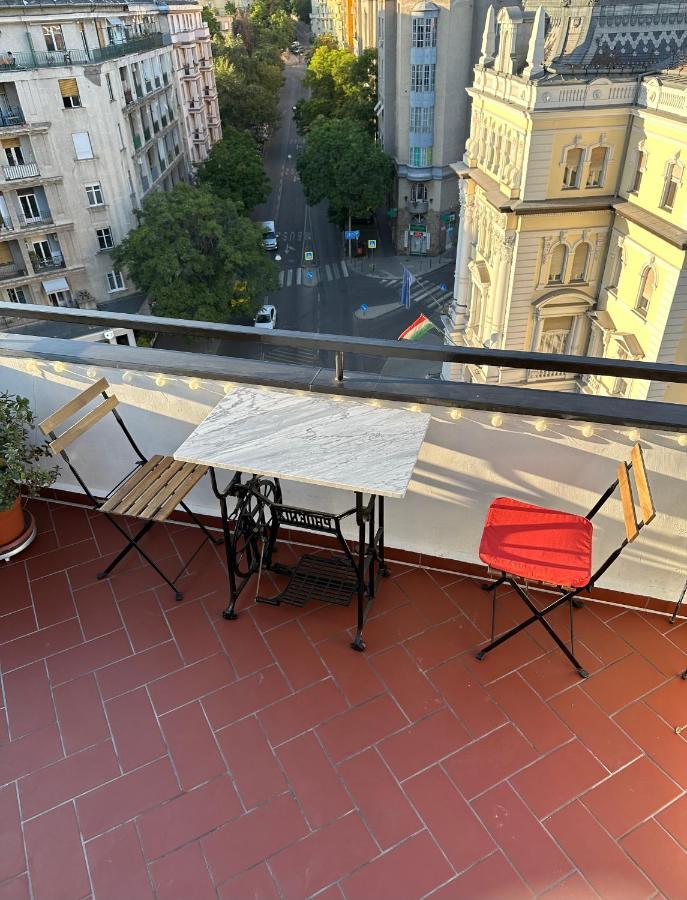 Bright & Spacious Home In Buda Βουδαπέστη Εξωτερικό φωτογραφία