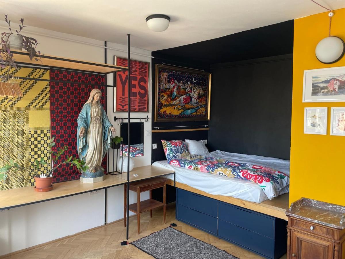 Bright & Spacious Home In Buda Βουδαπέστη Εξωτερικό φωτογραφία